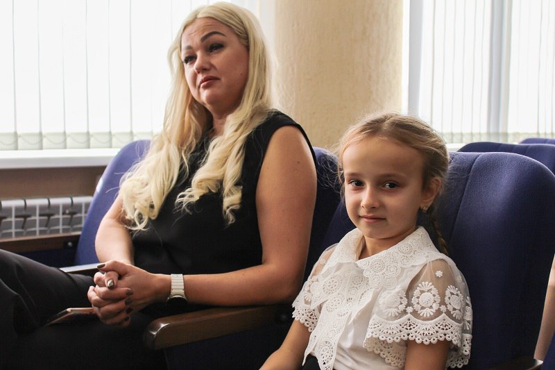 В Крымском ЛУ МВД России на транспорте наградили юных художников В Крымском ЛУ МВД России на транспорте наградили юных художников