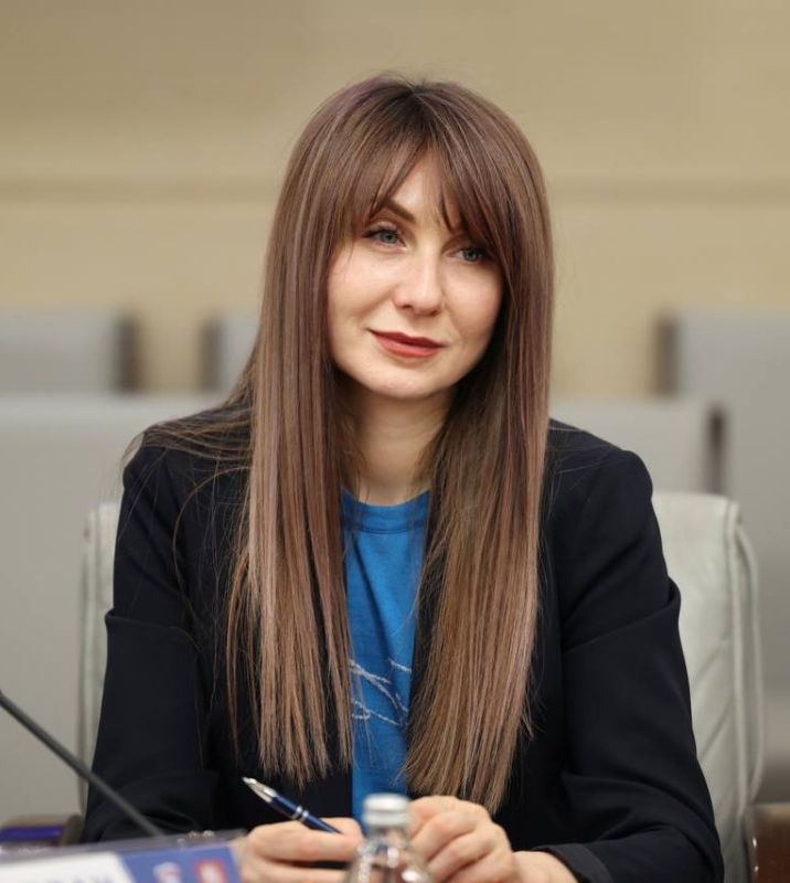                   . ..    . .. ,       ...