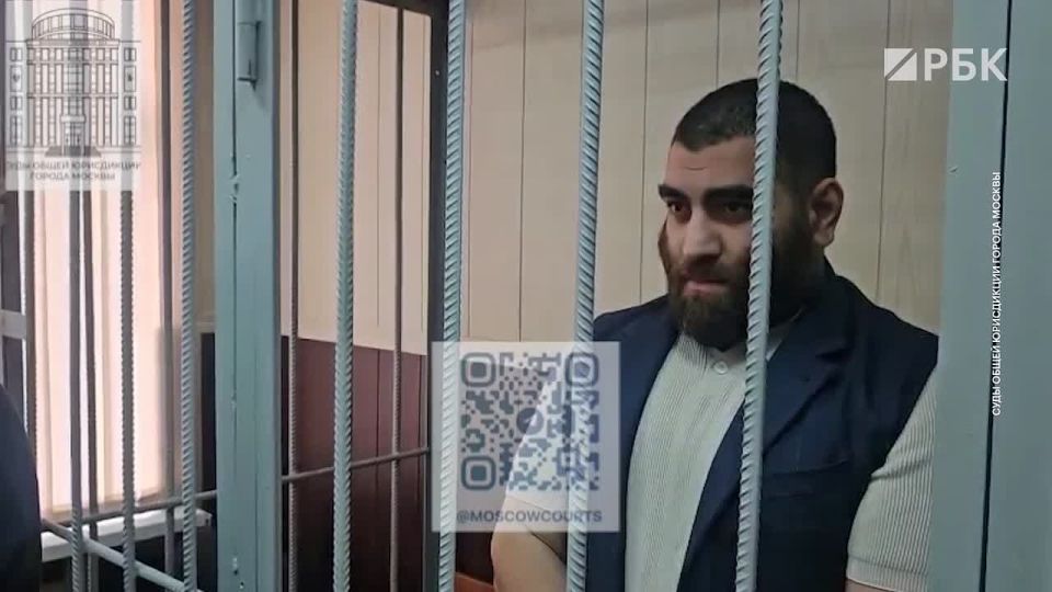 Суд в Москве на два месяца продлил арест блогеру Арсену Маркаряну по делу о реабилитации нацизма и оскорблении памяти защитников Отечества