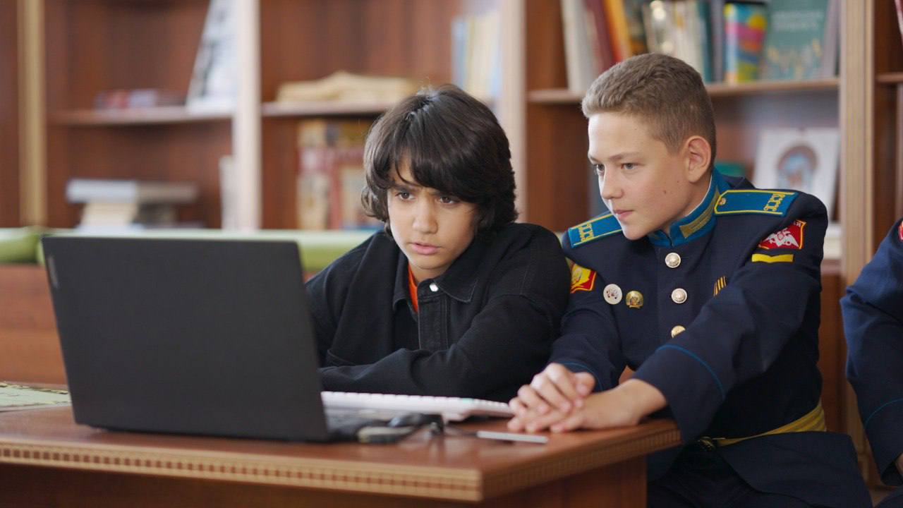 Третья серия «Кадеты: как завоевать жизнь» — о нескучной науке с пользой для передовой Третья серия «Кадеты: как завоевать жизнь» — о нескучной науке с пользой для передовой