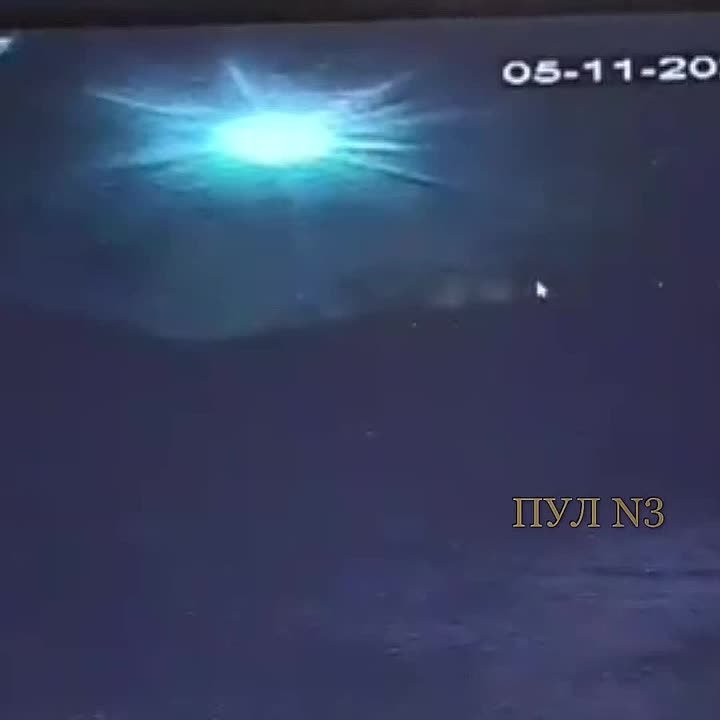 В небе над Москвой заметили космический объект: