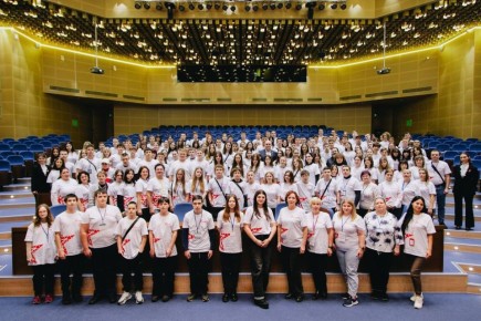 Сергей Цивилев встретился с детьми из Донецкой Народной Республики