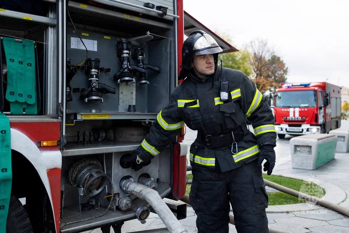 #БудниМЧС. Сотрудники Управления по ЦАО ГУ МЧС России по г. Москве провели пожарно-тактические учения на базе Московского концертного зала «Зарядье» #БудниМЧС. Сотрудники Управления по ЦАО ГУ МЧС России по г. Москве провели пожарно-тактические учения на базе Московского концертного зала «Зарядье»