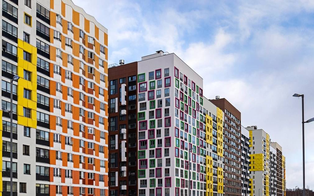 Аренда в бетоне: кто и за сколько снимает новостройки без отделки