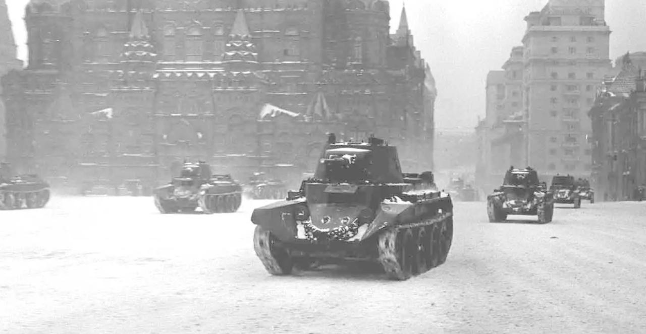 Алексей Шапошников: 84 года назад, 7 ноября 1941 года, на Красной площади прошёл легендарный военный парад – это один из самых значимых дней в истории нашей страны Алексей Шапошников: 84 года назад, 7 ноября 1941 года, на Красной площади прошёл легендарный военный парад – это один из самых значимых дней в истории нашей страны