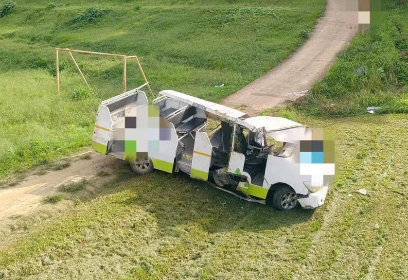 Экскурсионный автобус с россиянами упал с холма в Таиланде, пишет Mash