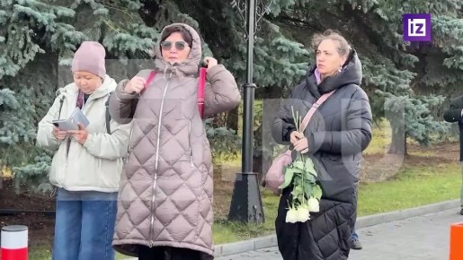 Прощание с телеведущим Юрием Николаевым проходит на Троекуровском кладбище в Москве