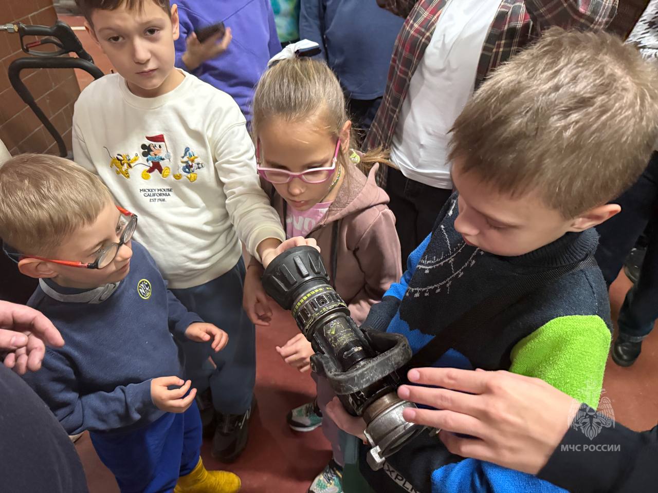 Знакомство с профессией: Двенашка встречает гостей Знакомство с профессией: Двенашка встречает гостей