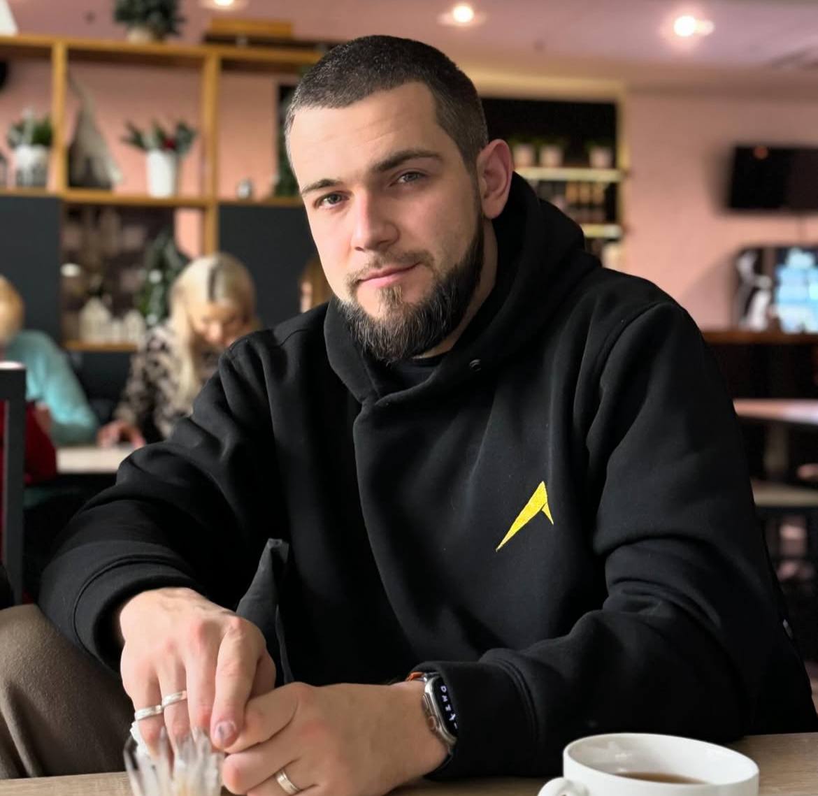 Криптобизнесмен Алексей Долгих погиб в аварии на Международном шоссе в Москве