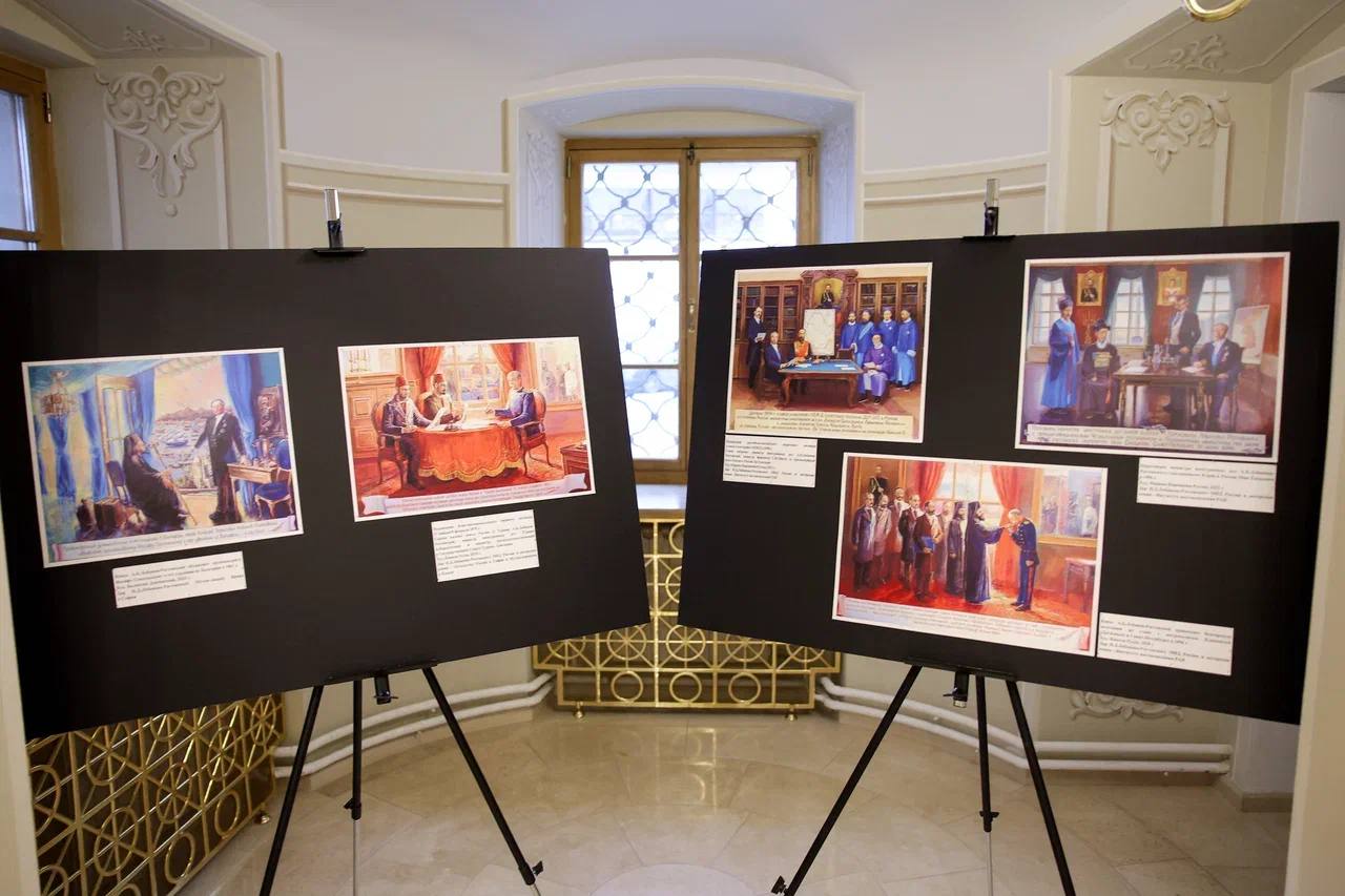 11 ноября заместитель Министра иностранных дел Российской Федерации Д.Е.Любинский принял участие в церемонии открытия в Знаменском Храме Новоспасского монастыря города Москвы мемориальной доски на месте утраченного... 11 ноября заместитель Министра иностранных дел Российской Федерации Д.Е.Любинский принял участие в церемонии открытия в Знаменском Храме Новоспасского монастыря города Москвы мемориальной доски на месте утраченного...