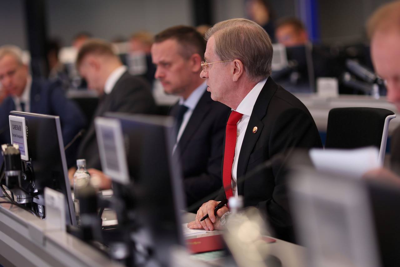 Строительство высокоскоростной магистрали Москва – Санкт-Петербург идет в графике Строительство высокоскоростной магистрали Москва – Санкт-Петербург идет в графике