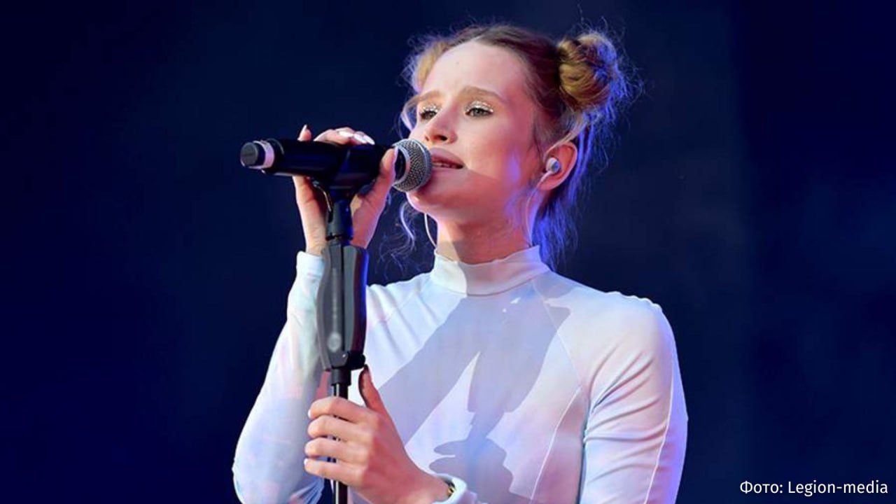 Московский городской суд отклонил апелляционную жалобу на заочный арест певицы Монеточки (Елизаветы Гырдымовой*), обвиняемой в уклонении от исполнения обязанностей иноагента