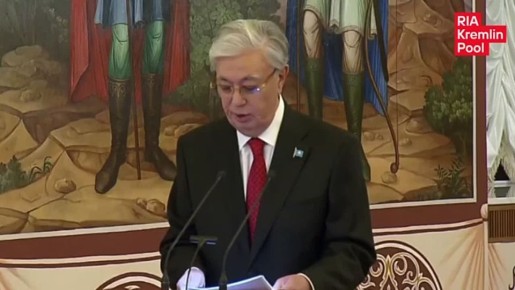 "Россия стала для Казахстана Богом данным соседом", – заявил Токавев на на государственном обеде в Москве