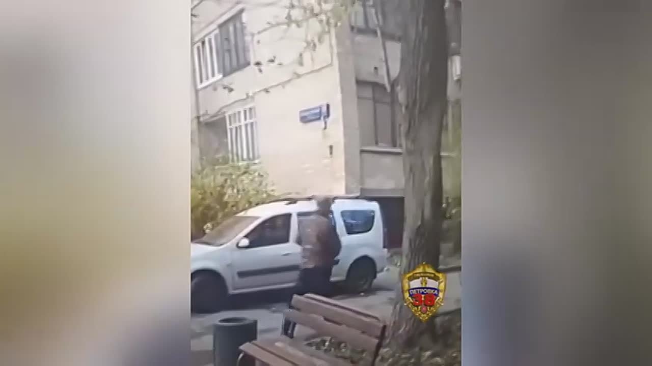 Лжеспециалист по проверке домофонов, ограбивший москвичку на 1 млн рублей, заключён под стражу