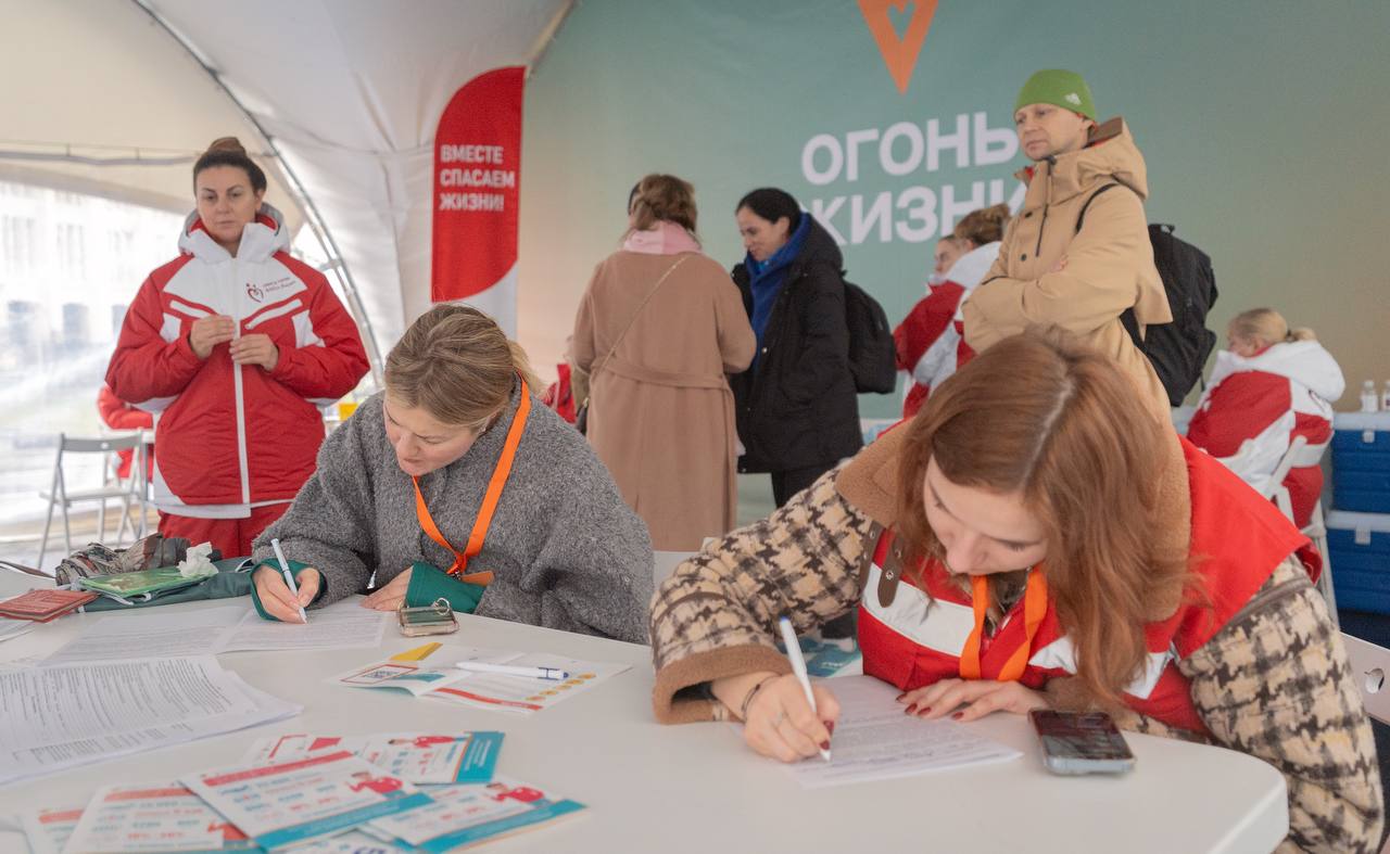 В Москве завершилась Всероссийская эстафета факела «Огонь жизни» при поддержке ФМБА России В Москве завершилась Всероссийская эстафета факела «Огонь жизни» при поддержке ФМБА России