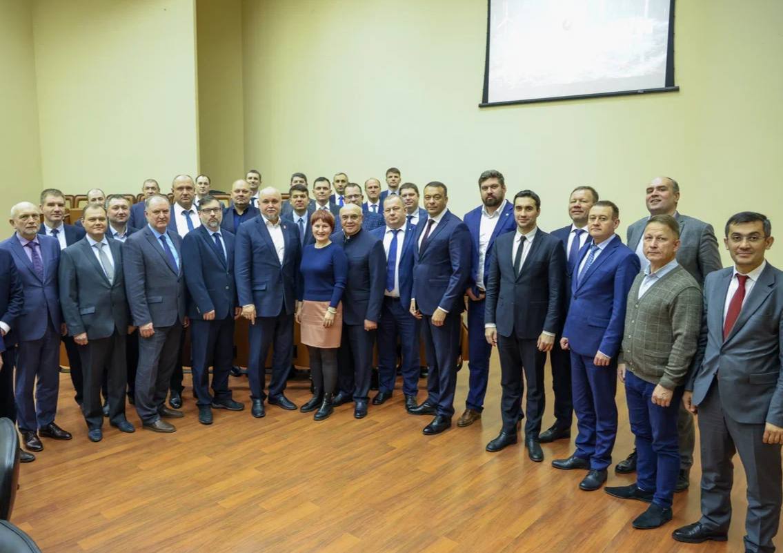 Сергей Цивилев подвел итоги трехдневной рабочей программы отраслевых министров Северо-Западного и Приволжского федеральных округов Сергей Цивилев подвел итоги трехдневной рабочей программы отраслевых министров Северо-Западного и Приволжского федеральных округов