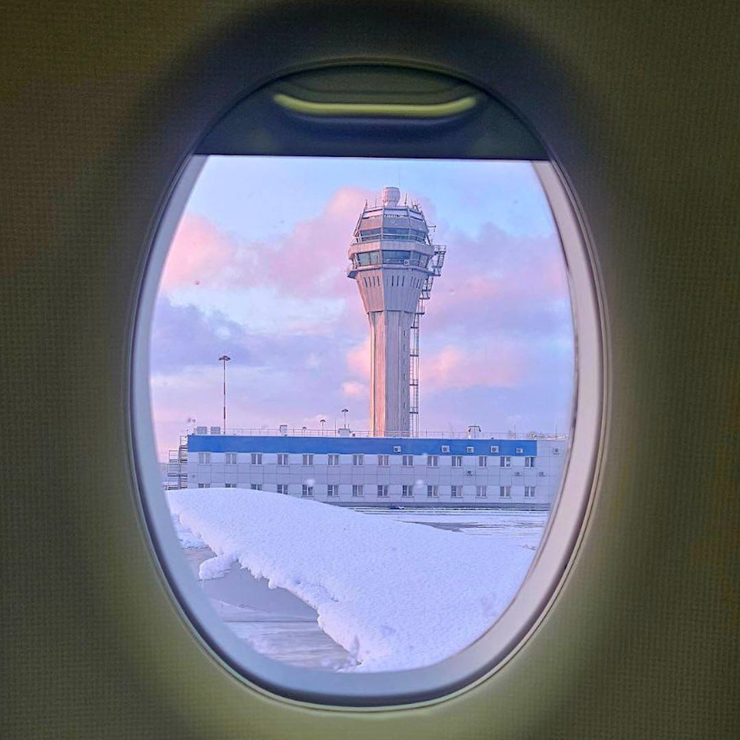 Около 40 рейсов задержано в аэропорту Санкт-Петербурга на фоне мощного снегопада Около 40 рейсов задержано в аэропорту Санкт-Петербурга на фоне мощного снегопада