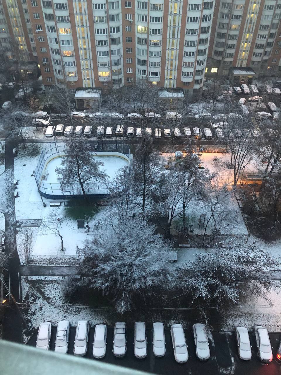 Новости к этому часу:. В Москве и Подмосковье этой ночью выпал первый снег Новости к этому часу:. В Москве и Подмосковье этой ночью выпал первый снег