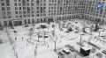 Москву и область продолжает засыпать снегом: корреспонденты URA.RU поделились кадрами