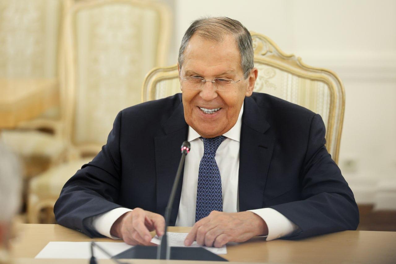 17 ноября Министр иностранных дел Российской Федерации С.В.Лавров провёл переговоры с Министром иностранных дел Республики Индии С.Джайшанкаром, который находится в Москве для участия в заседании Совета глав правительств... 17 ноября Министр иностранных дел Российской Федерации С.В.Лавров провёл переговоры с Министром иностранных дел Республики Индии С.Джайшанкаром, который находится в Москве для участия в заседании Совета глав правительств...