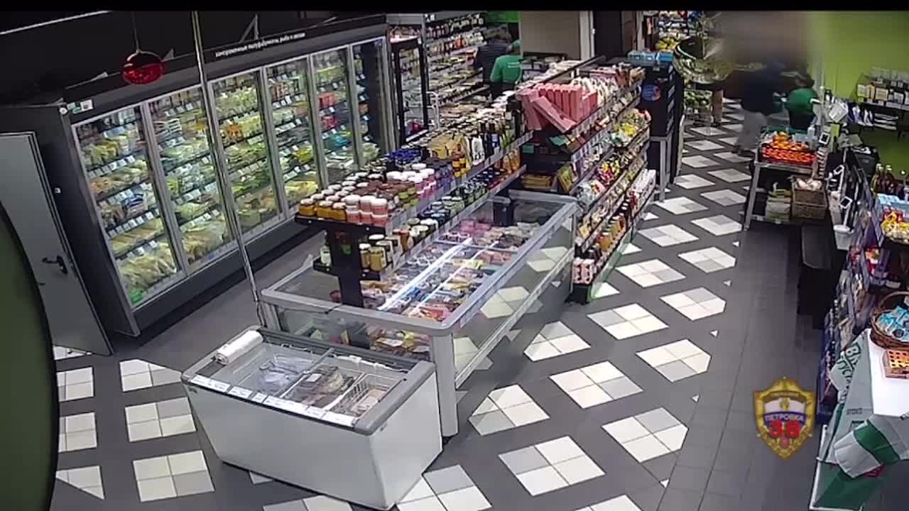 В Москве задержан подозреваемый в разбойном нападении на магазин ВкусВилл