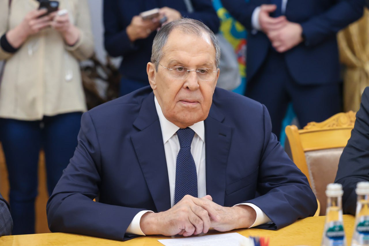 18 ноября состоялись переговоры Министра иностранных дел Российской Федерации С.В.Лаврова с вице-премьером, Министром иностранных дел Исламской Республики Пакистан Мухаммадом Исхаком Даром, который находился в Москве во... 18 ноября состоялись переговоры Министра иностранных дел Российской Федерации С.В.Лаврова с вице-премьером, Министром иностранных дел Исламской Республики Пакистан Мухаммадом Исхаком Даром, который находился в Москве во...