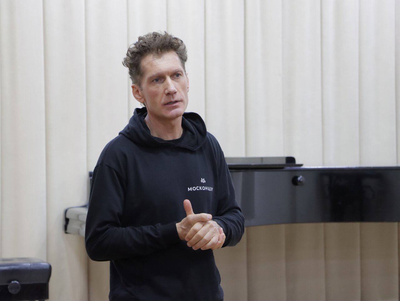 Коллектив Донецкой Филармонии - братья по оружию Культбригады Москонцерта Коллектив Донецкой Филармонии - братья по оружию Культбригады Москонцерта