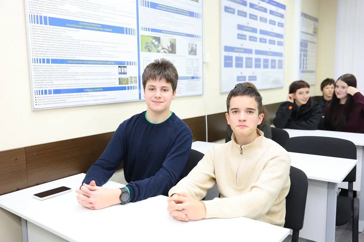 Сотрудники столичного СК России провели для участников проекта «ПРОГероев» мастер-класс и экскурсию по криминалистическому полигону Сотрудники столичного СК России провели для участников проекта «ПРОГероев» мастер-класс и экскурсию по криминалистическому полигону