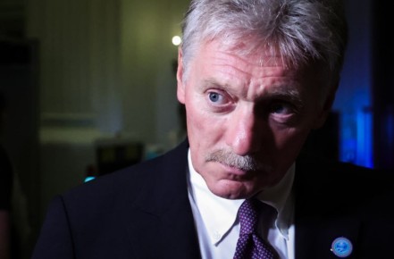 Москва готова к переговорам по украинскому урегулированию, заявил Песков