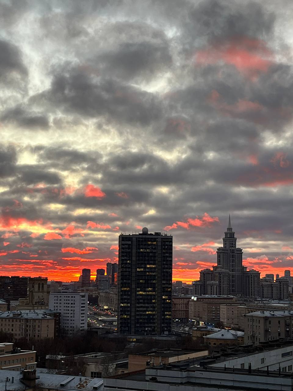 «Луч солнца золотого Тьмы скрыла пелена...» (признайтесь, вы тоже это пропели) «Луч солнца золотого Тьмы скрыла пелена...» (признайтесь, вы тоже это пропели)
