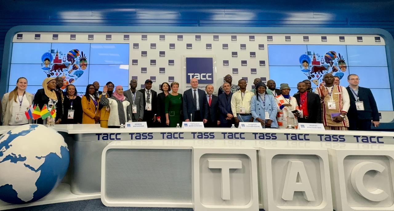 Ирина Абрамова: «Образ России, который складывается у африканской аудитории под влиянием СМИ, зачастую существенно расходится с действительностью» Ирина Абрамова: «Образ России, который складывается у африканской аудитории под влиянием СМИ, зачастую существенно расходится с действительностью»