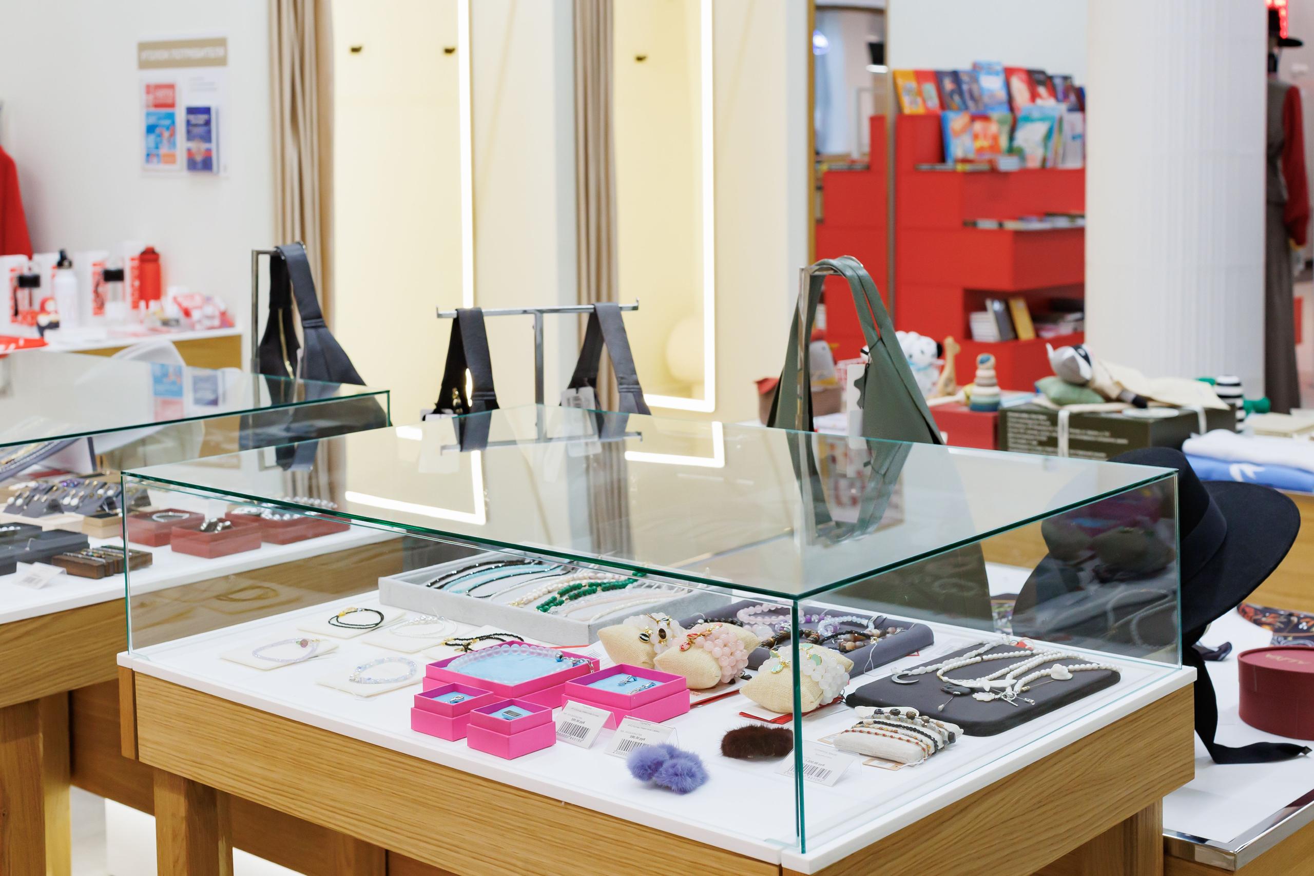 В пяти фирменных магазинах проекта «Сделано в Москве» началась акция «Черная пятница»