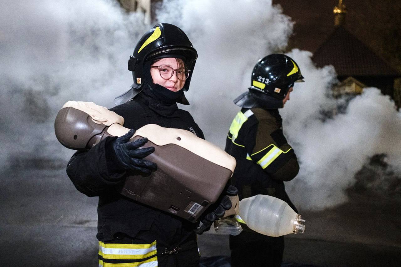 #БудниМЧС. Сотрудники Управления по ЮВАО ГУ МЧС России по г. Москве провели пожарно-тактические учения в Православном Свято-Тихоновском гуманитарном университете, в которых также приняли участие добровольцы Студенческого... #БудниМЧС. Сотрудники Управления по ЮВАО ГУ МЧС России по г. Москве провели пожарно-тактические учения в Православном Свято-Тихоновском гуманитарном университете, в которых также приняли участие добровольцы Студенческого...