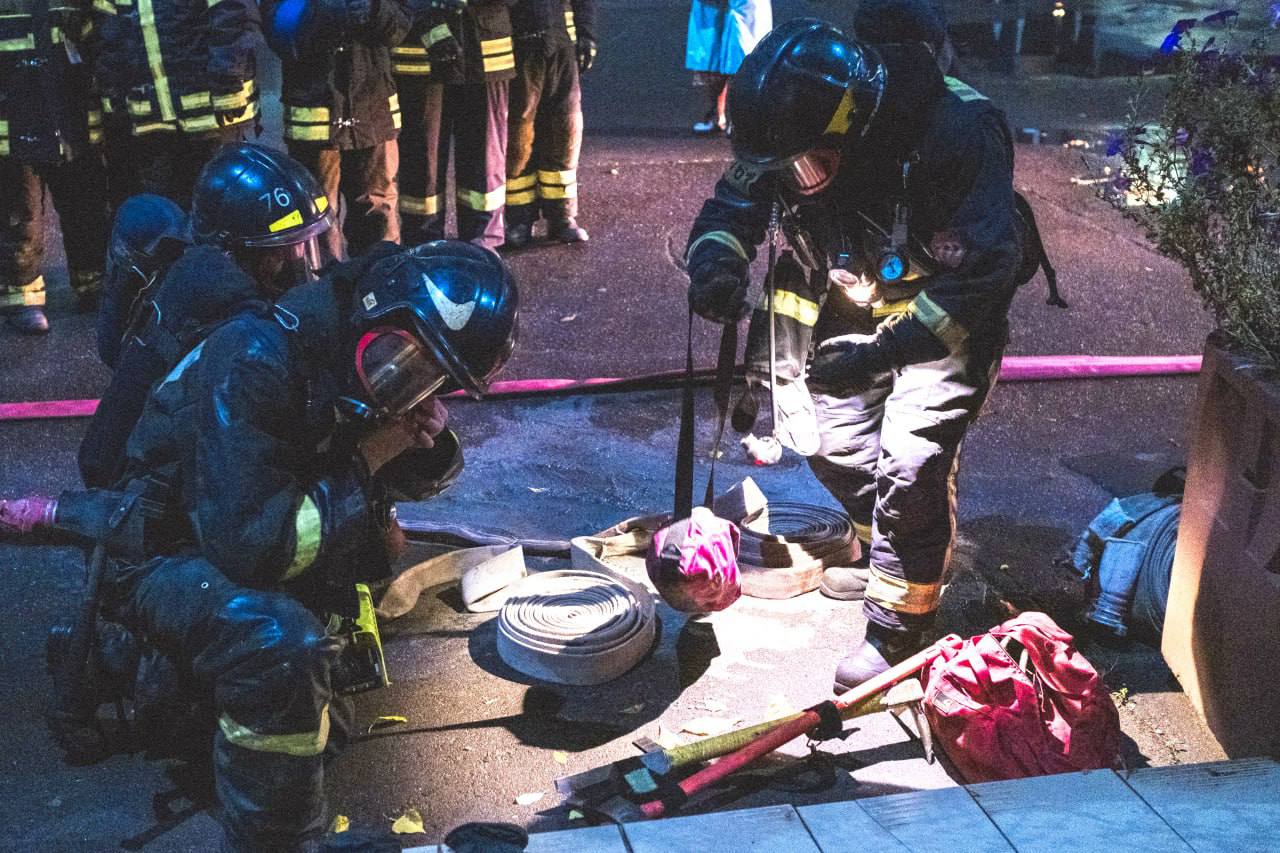 #БудниМЧС. Сотрудники Управления по ЮВАО ГУ МЧС России по г. Москве провели пожарно-тактические учения в Православном Свято-Тихоновском гуманитарном университете, в которых также приняли участие добровольцы Студенческого... #БудниМЧС. Сотрудники Управления по ЮВАО ГУ МЧС России по г. Москве провели пожарно-тактические учения в Православном Свято-Тихоновском гуманитарном университете, в которых также приняли участие добровольцы Студенческого...