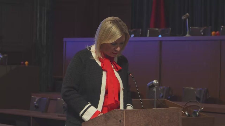  :         -    . . 80 ,   80-      ...