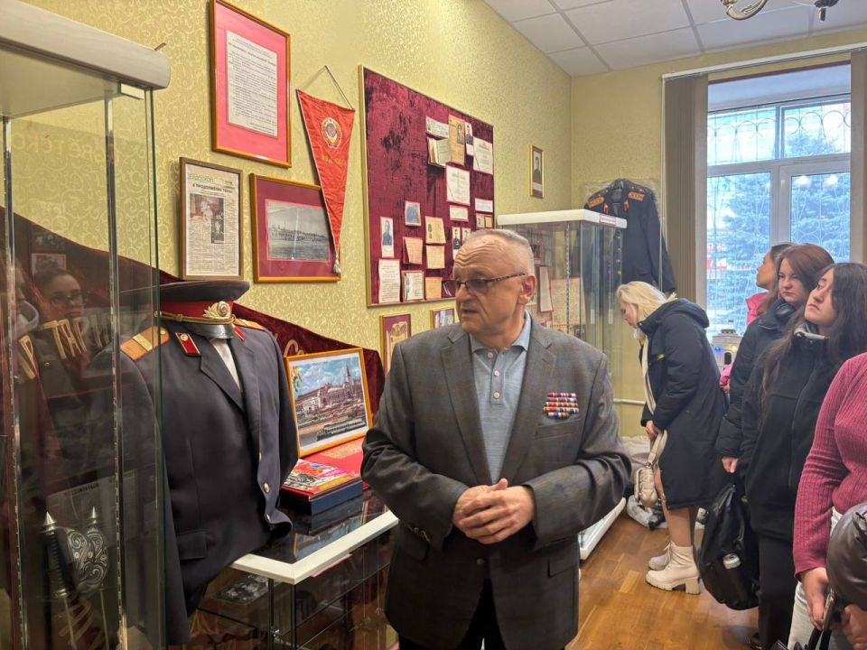          -           -  38  3      ...