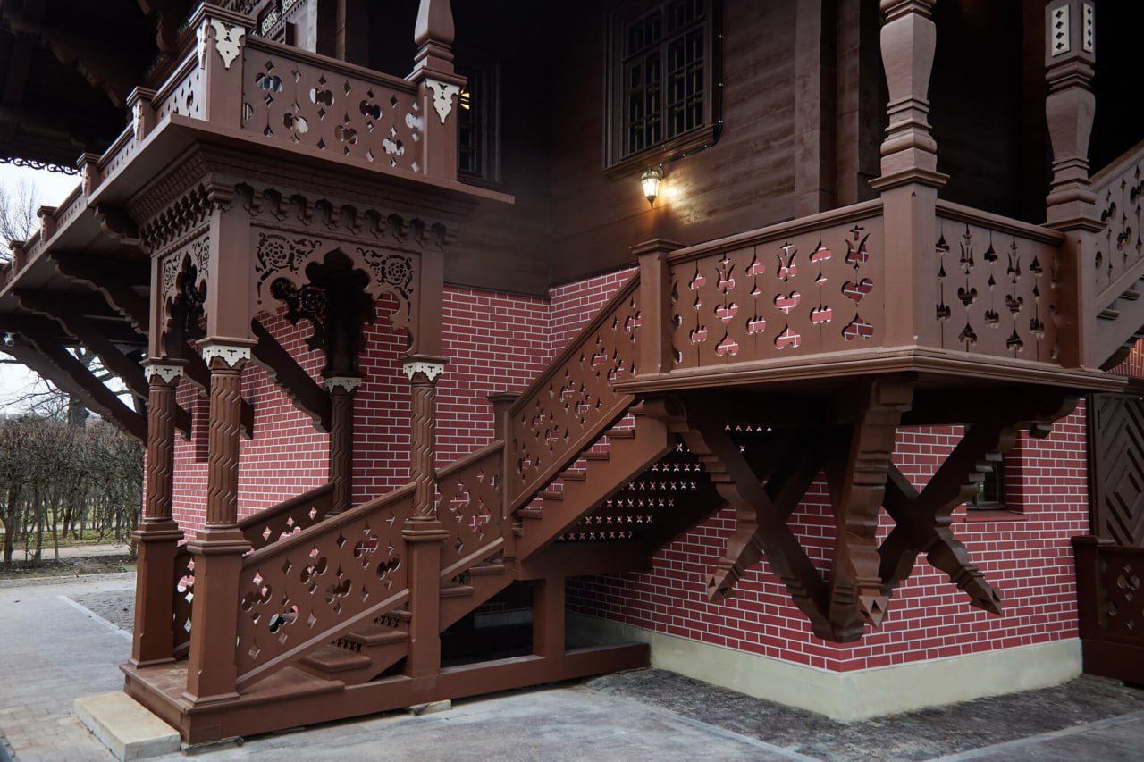 В знаменитой усадьбе Кусково завершили реставрацию объекта культурного наследия федерального значения — Швейцарского домика XIX века В знаменитой усадьбе Кусково завершили реставрацию объекта культурного наследия федерального значения — Швейцарского домика XIX века