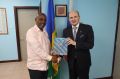 14 ноября с.г. состоялся визит вежливости Посла России А.А.Прицепова к министру иностранных дел, внешней торговли и по делам потребителей Сент-Винсента и Гренадин (СВГ) Фредерику Стивенсону