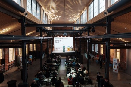 Для московских курьеров разработали образовательный курс по ПДД