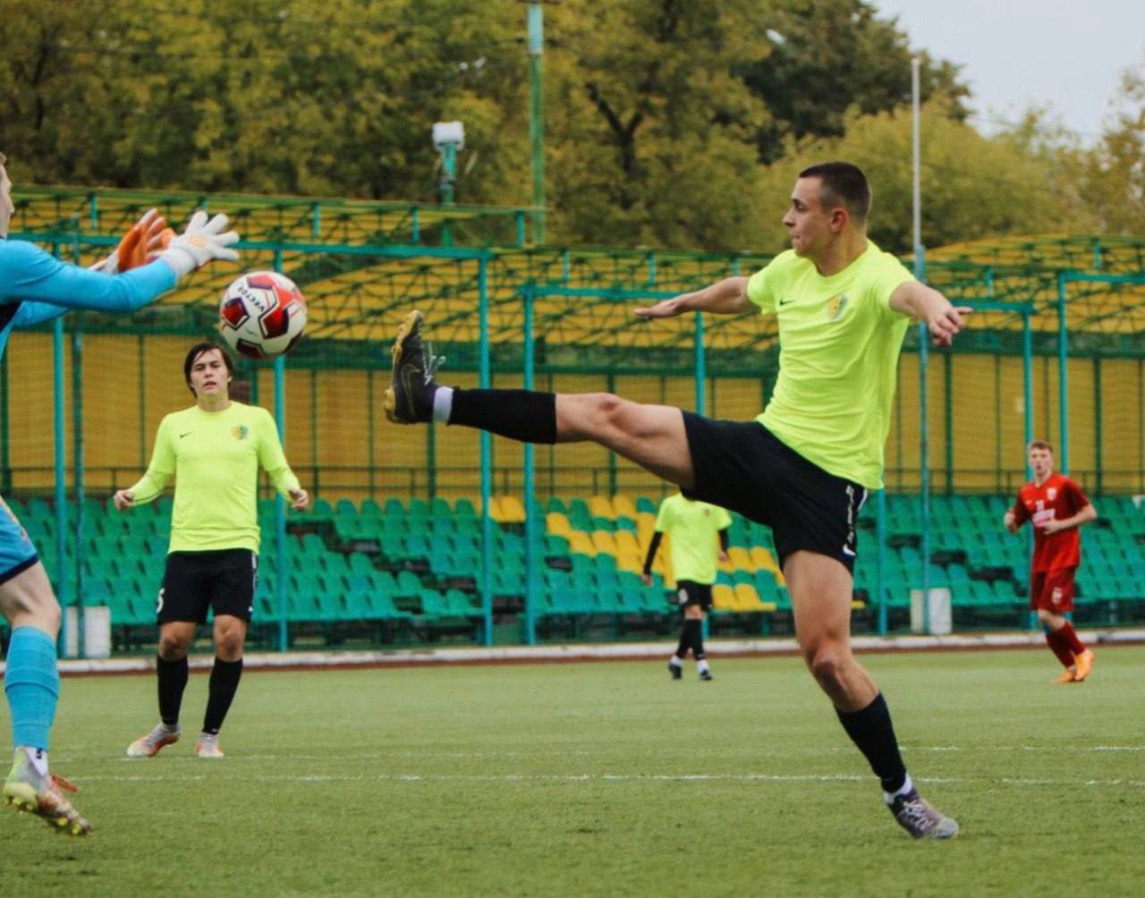 Это прорыв: юношеская сборная ФК «Смена» из Капотни впервые стала чемпионом Москвы в любительской лиге! Это прорыв: юношеская сборная ФК «Смена» из Капотни впервые стала чемпионом Москвы в любительской лиге!