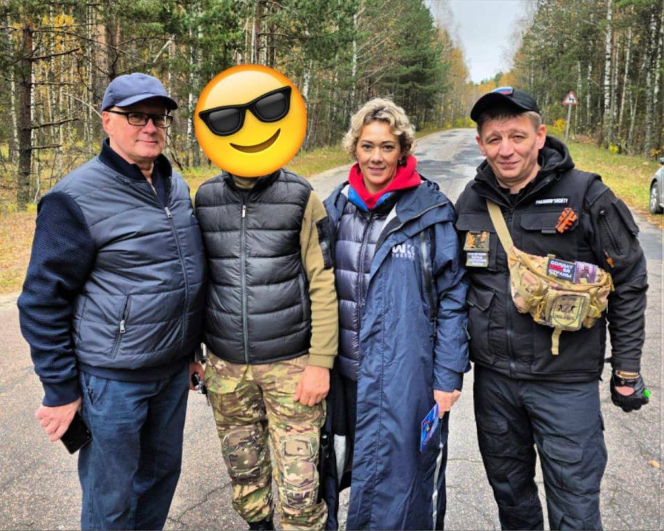       (   )      ,    ,   ,      ...