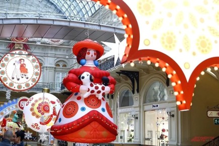 ГУМ уже украсили к Новому году