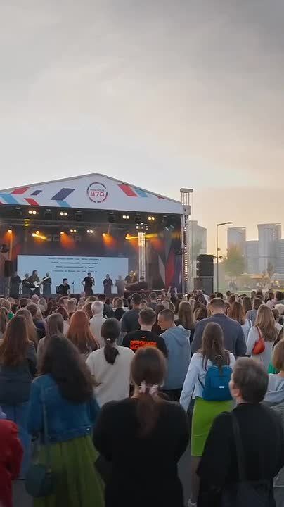 ����� ������� ��������� � ������: � ������ ������ ���� �� ���� ����