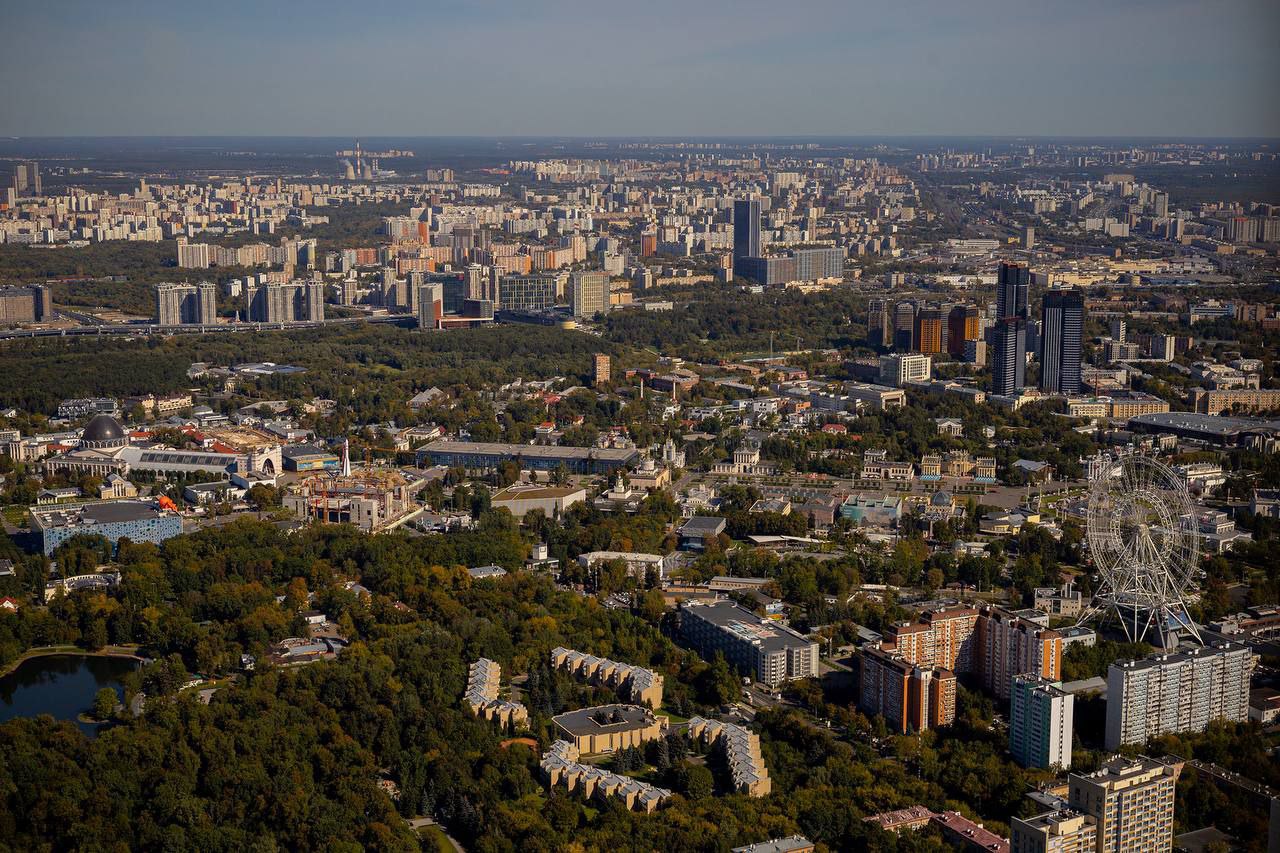 Если к вам приехали друзья из других городов и стран, которые мечтают посмотреть столицу, отправляйтесь с ними на Останкинскую телебашню! Если к вам приехали друзья из других городов и стран, которые мечтают посмотреть столицу, отправляйтесь с ними на Останкинскую телебашню!