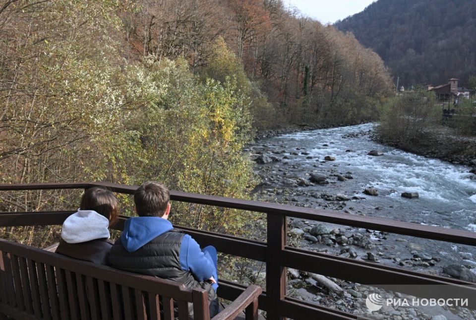 ����� ���������� �� ������ ������� �� 4,8%, �� 76,2 ��� �� 10 �������