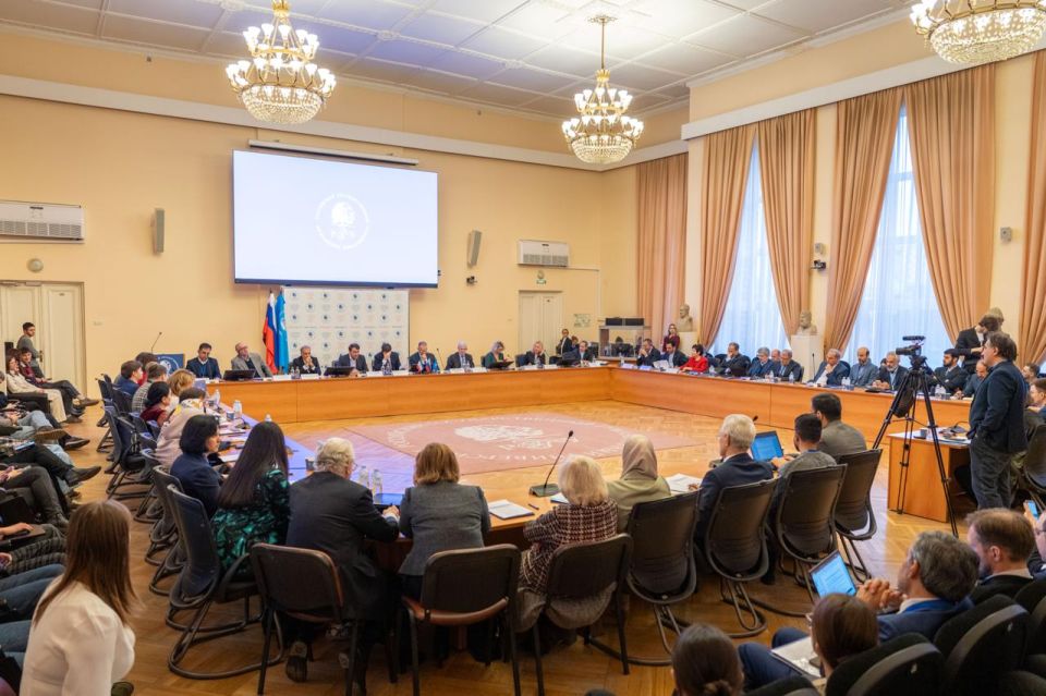 � ������ ��������� ���������-�������� ������� �����������