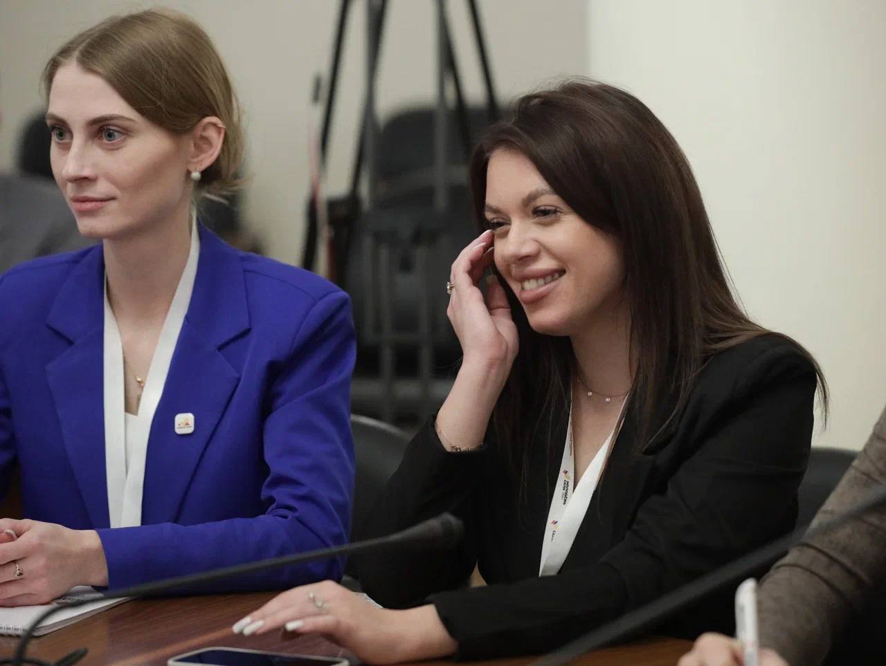 Ольга Казакова: Встретилась в Государственной Думе с молодыми работниками сельских учреждений культуры,которые приехали в Москву на Форум молодых аграриев Ольга Казакова: Встретилась в Государственной Думе с молодыми работниками сельских учреждений культуры,которые приехали в Москву на Форум молодых аграриев