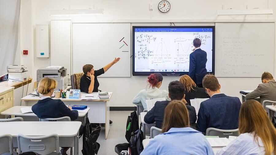 �������� ��������� ������ ���� �� ������ 100 ����� ������, ������� � �������