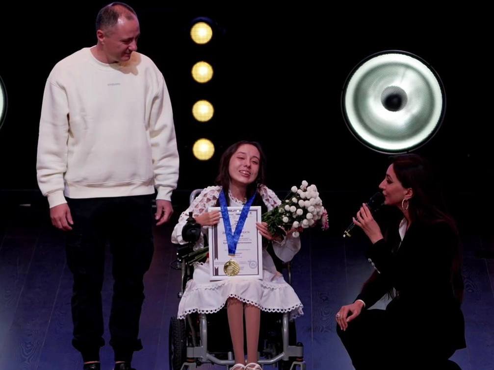 Михаил Развожаев: Севастопольская звездочка Варя Купчина завоевала Гран-при на IX инклюзивном конкурсе искусств «Особые таланты-2025» в Москве Михаил Развожаев: Севастопольская звездочка Варя Купчина завоевала Гран-при на IX инклюзивном конкурсе искусств «Особые таланты-2025» в Москве