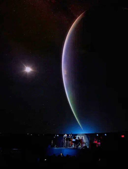 Джаз под тысячами звезд - такого в Москве еще не было! Джаз под тысячами звезд - такого в Москве еще не было!